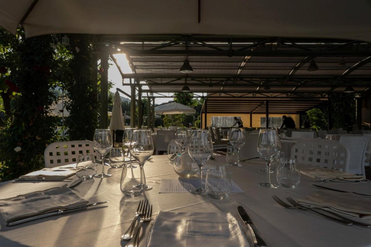 Magione Papale Relais Hotel LʼAquila Exterior foto